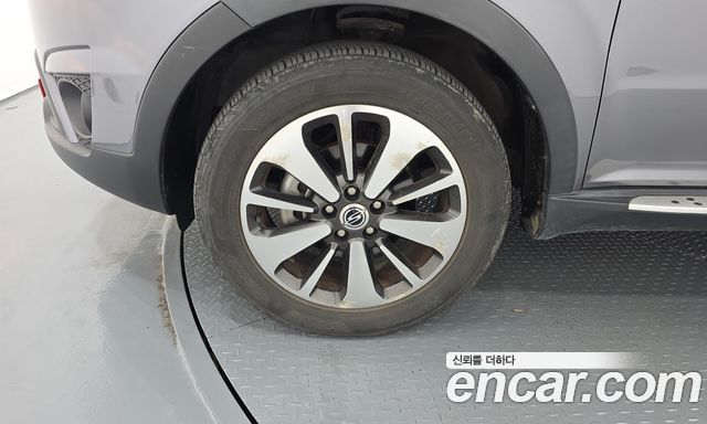 KG Mobility (SsangYong) Korando C 2.0 CVT 2WD Deluxe 2015 — фото 5