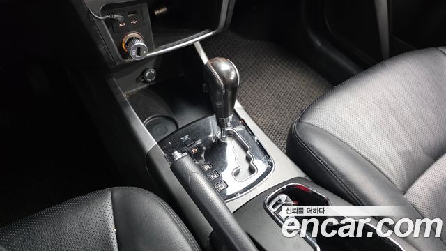 KG Mobility (SsangYong) Korando C 2.0 CVT 2WD Deluxe 2015 — фото 9
