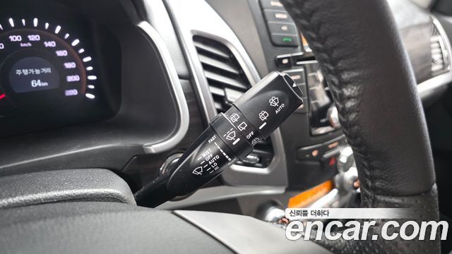KG Mobility (SsangYong) Korando C 2.0 CVT 2WD Deluxe 2015 — фото 18