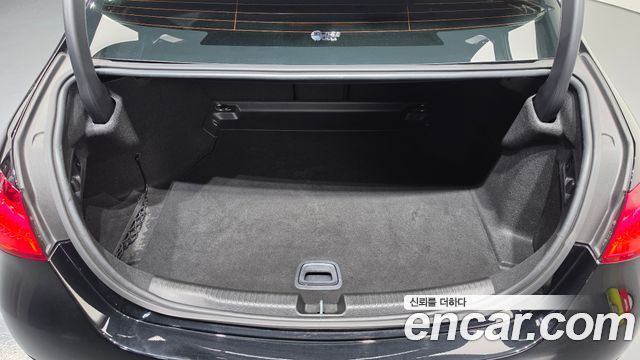 Mercedes-Benz C-Class (W206) C300 4MATIC AMG Line 2023 — фото 37