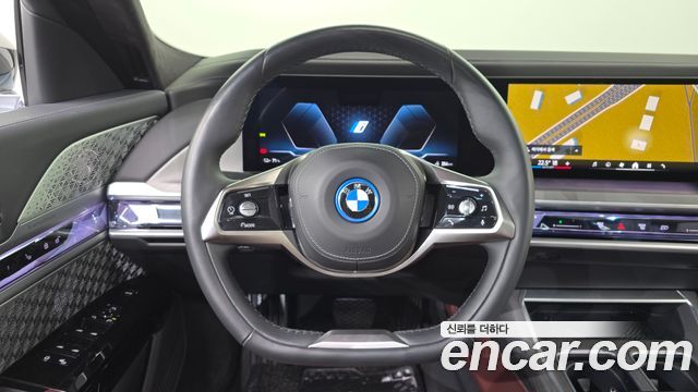 BMW i7 (G70) xDrive 60 Design Pure Excellence 2023 — фото 13