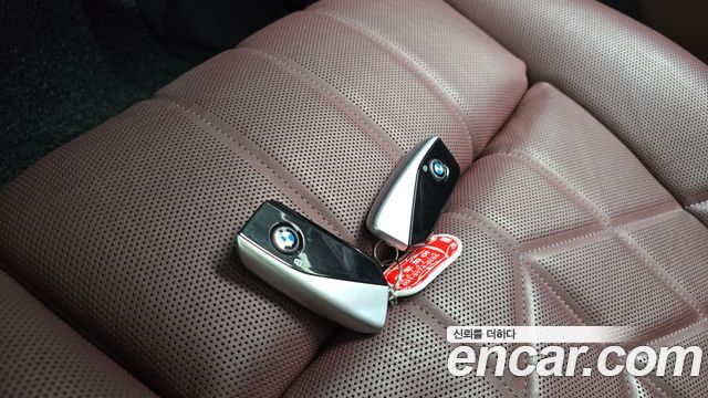 BMW i7 (G70) xDrive 60 Design Pure Excellence 2023 — фото 15