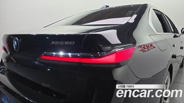 BMW i7 (G70) xDrive 60 Design Pure Excellence 2023 — фото 23