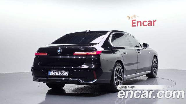 BMW 7 Series (G70) 740i xDrive M Sport 2024 — фото 2