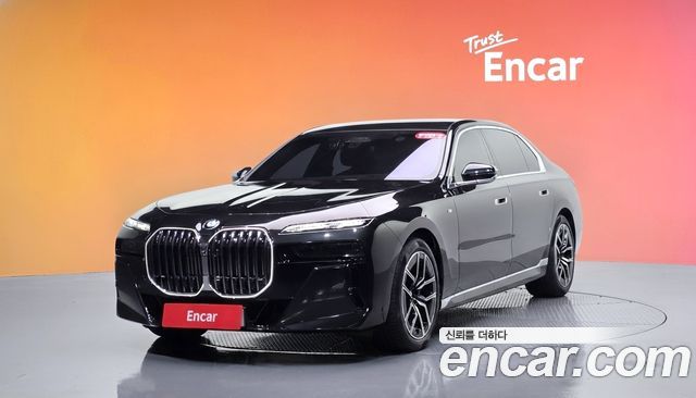 BMW 7 Series (G70) 740i xDrive M Sport