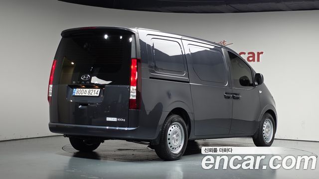 Hyundai Staria Cargo 3-Seater Smart 2023 — фото 2