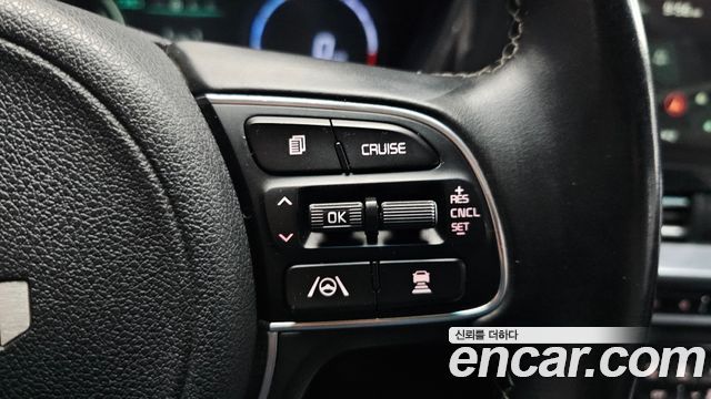 Kia Niro Plus Air 2023 — фото 16