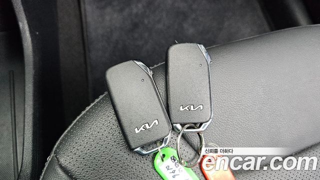Kia Niro Plus Air 2023 — фото 19