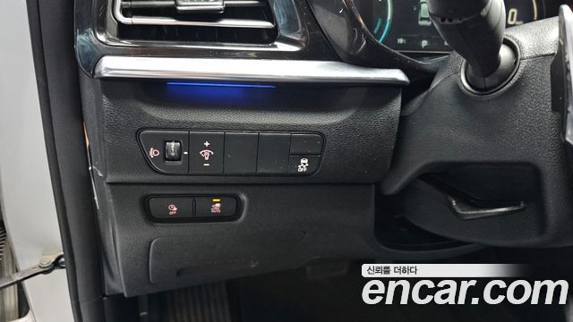 Kia Niro Plus Air 2023 — фото 29