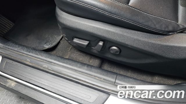 Kia Niro Plus Air 2023 — фото 30