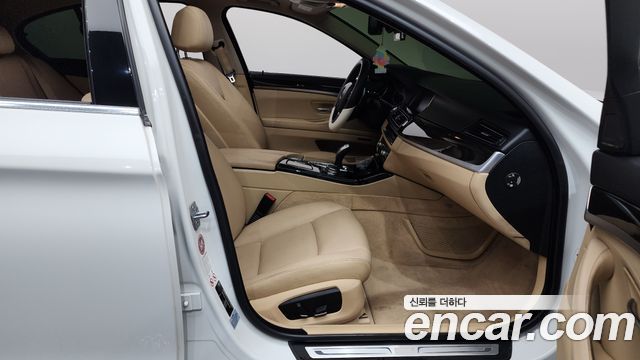 BMW 5 Series (F10) 528i Luxury 2015 — фото 15