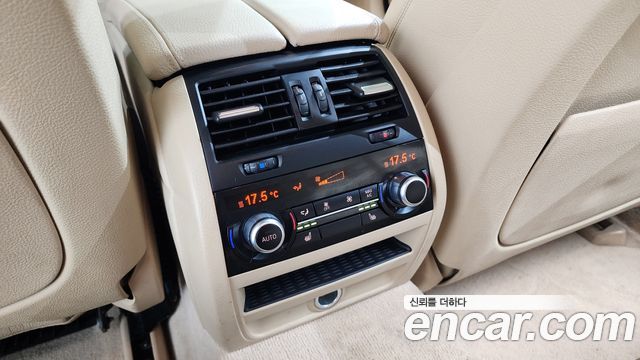 BMW 5 Series (F10) 528i Luxury 2015 — фото 24