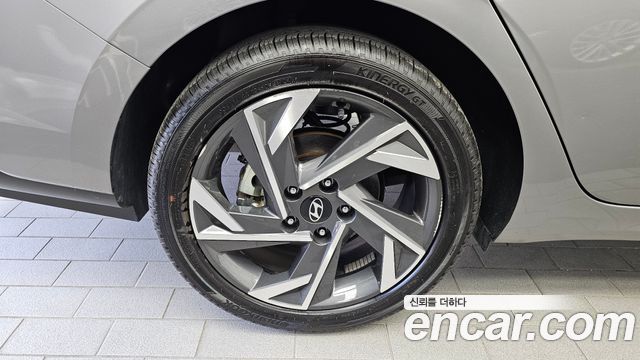 Hyundai Avante (CN7) 1.6 Inspiration 2024 — фото 5