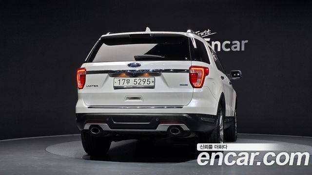 Ford Explorer 2.3 Limited 4WD 5th 2018 — фото 4