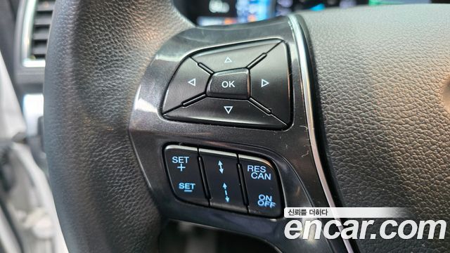 Ford Explorer 2.3 Limited 4WD 5th 2018 — фото 17