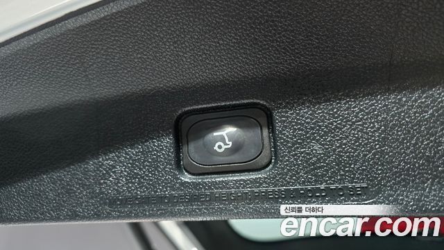 Ford Explorer 2.3 Limited 4WD 5th 2018 — фото 20