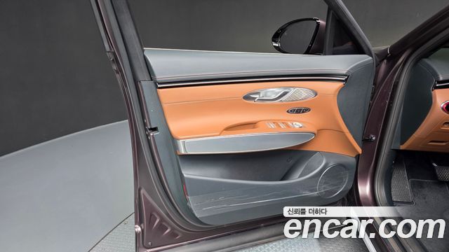 Genesis GV70 2.5T Gasoline 2WD 2023 — фото 30
