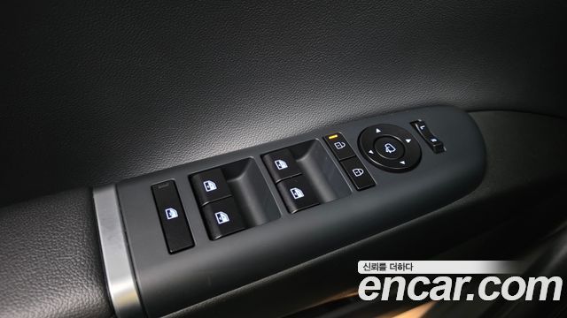 Hyundai Grandeur (GN7) 3.5 Gasoline 2WD Premium 2023 — фото 18