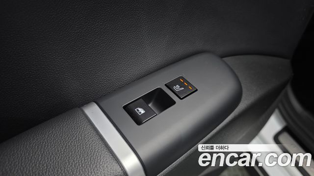 Hyundai Grandeur (GN7) 3.5 Gasoline 2WD Premium 2023 — фото 27