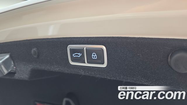 Hyundai Grandeur (GN7) 3.5 Gasoline 2WD Premium 2023 — фото 30