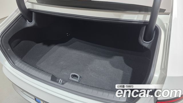 Hyundai Grandeur (GN7) 3.5 Gasoline 2WD Premium 2023 — фото 31
