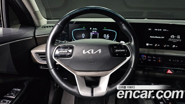 Kia K8 2.5 Gasoline 2WD Noblesse Light 2022 — фото 13