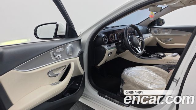 Mercedes-Benz E-Class (W213) E300 AMG Line 2019 — фото 10