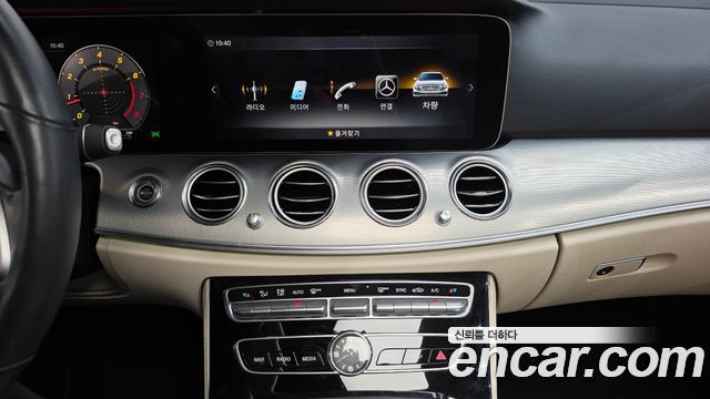 Mercedes-Benz E-Class (W213) E300 AMG Line 2019 — фото 12
