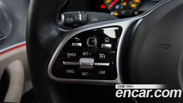 Mercedes-Benz E-Class (W213) E300 AMG Line 2019 — фото 16
