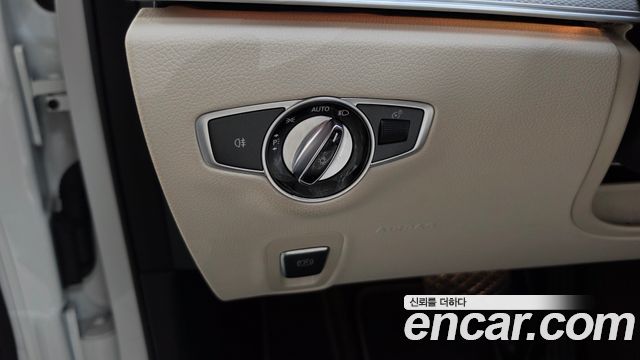 Mercedes-Benz E-Class (W213) E300 AMG Line 2019 — фото 30