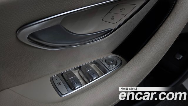 Mercedes-Benz E-Class (W213) E300 AMG Line 2019 — фото 38