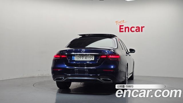 Mercedes-Benz E-Class (W213) E350 4MATIC AMG Line 2022 — фото 4