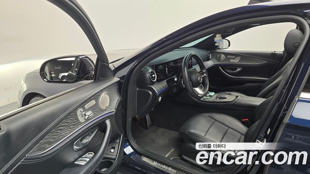 Mercedes-Benz E-Class (W213) E350 4MATIC AMG Line 2022 — фото 10