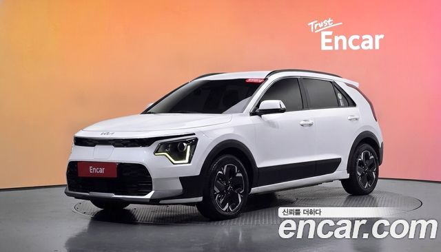 Kia Niro EV Air 2023 — фото 1