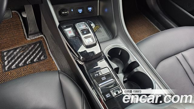 Hyundai Sonata Hybrid (DN8) Premium Family 2021 — фото 9