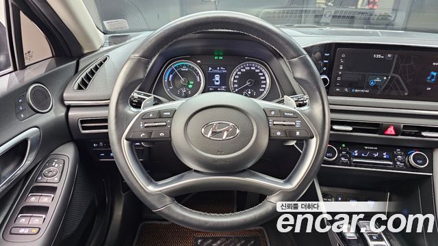 Hyundai Sonata Hybrid (DN8) Premium Family 2021 — фото 12
