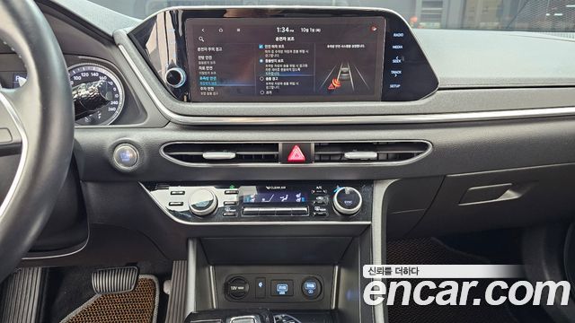 Hyundai Sonata Hybrid (DN8) Premium Family 2021 — фото 13