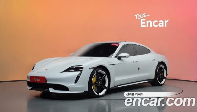 Porsche Taycan Turbo