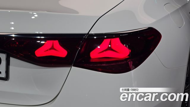 Mercedes-Benz E-Class (W214) E200 Avantgarde 2025 — фото 23