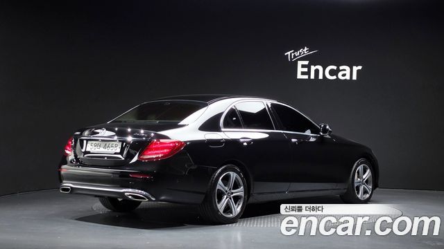 Mercedes-Benz E-Class (W213) E300 Avantgarde 2019 — фото 2