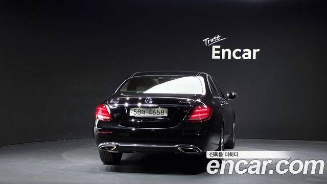 Mercedes-Benz E-Class (W213) E300 Avantgarde 2019 — фото 4