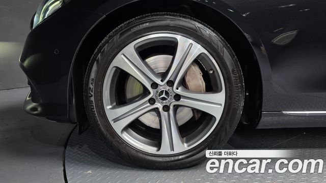 Mercedes-Benz E-Class (W213) E300 Avantgarde 2019 — фото 5