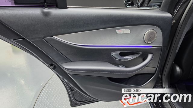 Mercedes-Benz E-Class (W213) E300 Avantgarde 2019 — фото 25