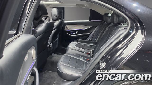 Mercedes-Benz E-Class (W213) E300 Avantgarde 2019 — фото 26