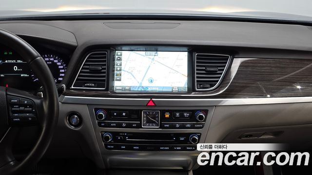 Genesis G80 3.3 GDI AWD Premium Luxury 2018 — фото 14