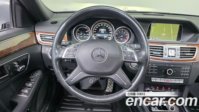 Mercedes-Benz E-Class (W212) E300 Elegance 2016 — фото 13