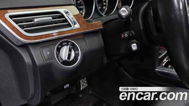 Mercedes-Benz E-Class (W212) E300 Elegance 2016 — фото 18