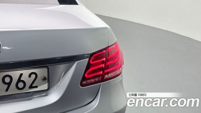 Mercedes-Benz E-Class (W212) E300 Elegance 2016 — фото 23