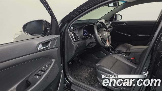 Hyundai Tucson Gasoline 1.6 turbo 2WD Modern 2019 — фото 10