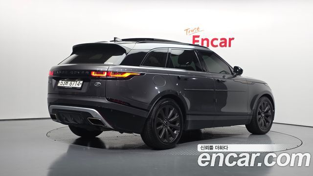 Land Rover Range Rover Velar 3.0 D300 R-Dynamic SE 2019 — фото 2